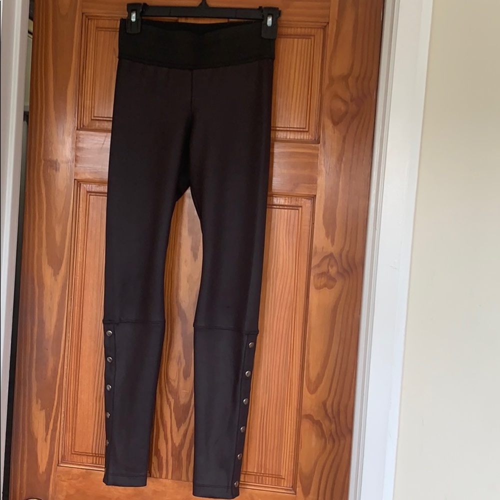KORAL ACTIVEWEAR
Revenant T.K.O Leggings